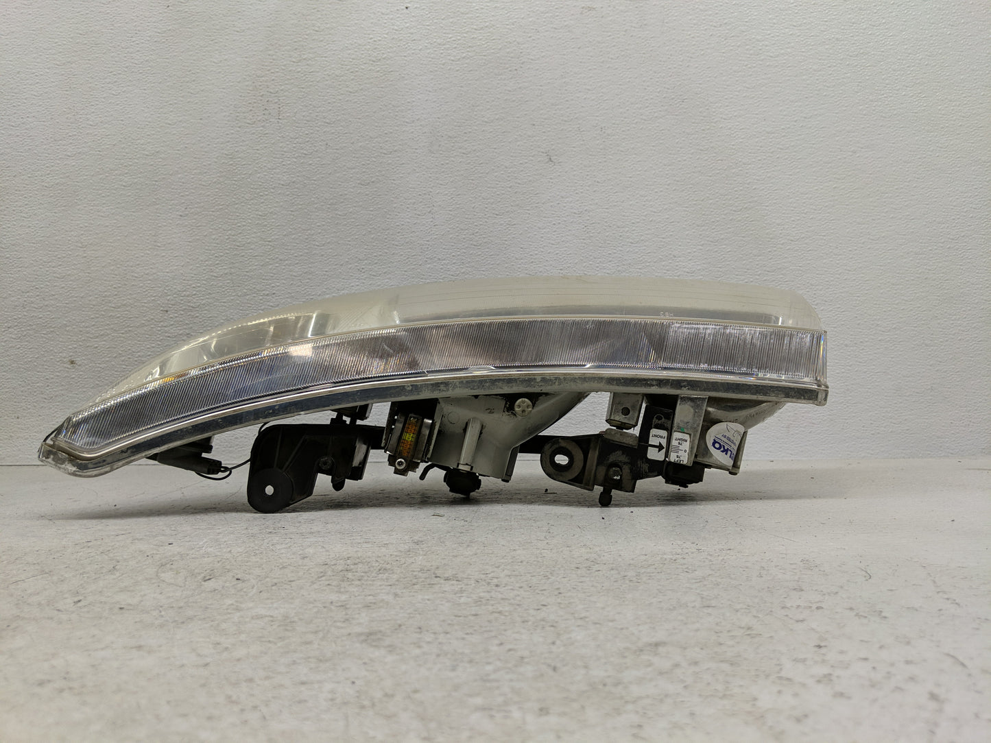 Saturn Sc Driver Left Oem Head Light Headlight Lamp - Oemusedautoparts1.com