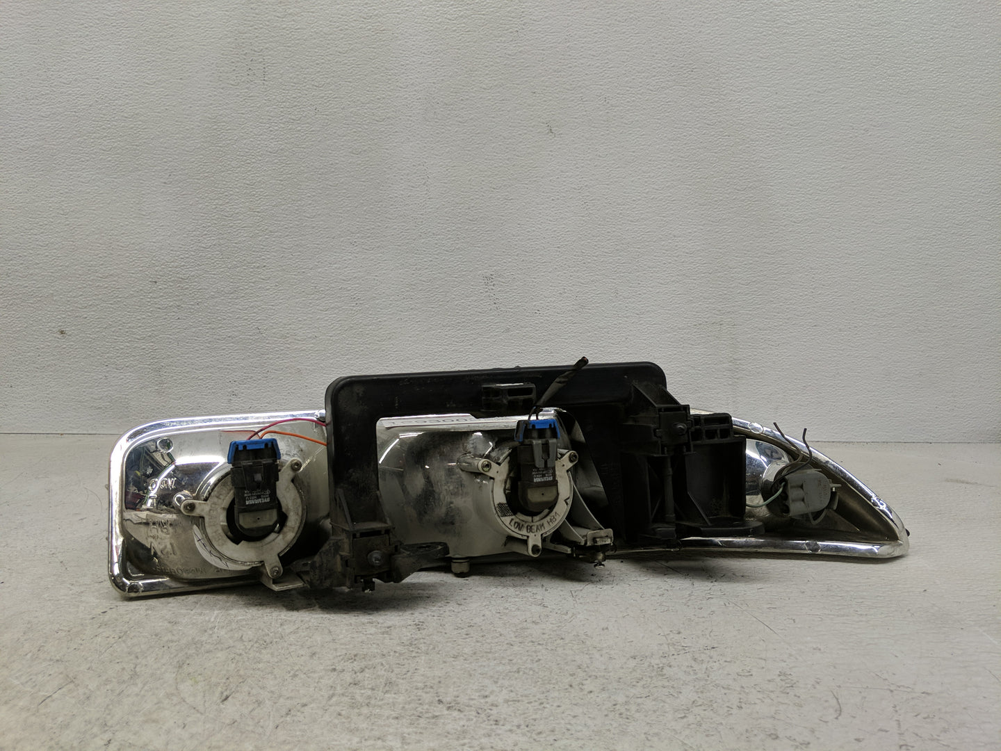 Saturn Sc Driver Left Oem Head Light Headlight Lamp - Oemusedautoparts1.com