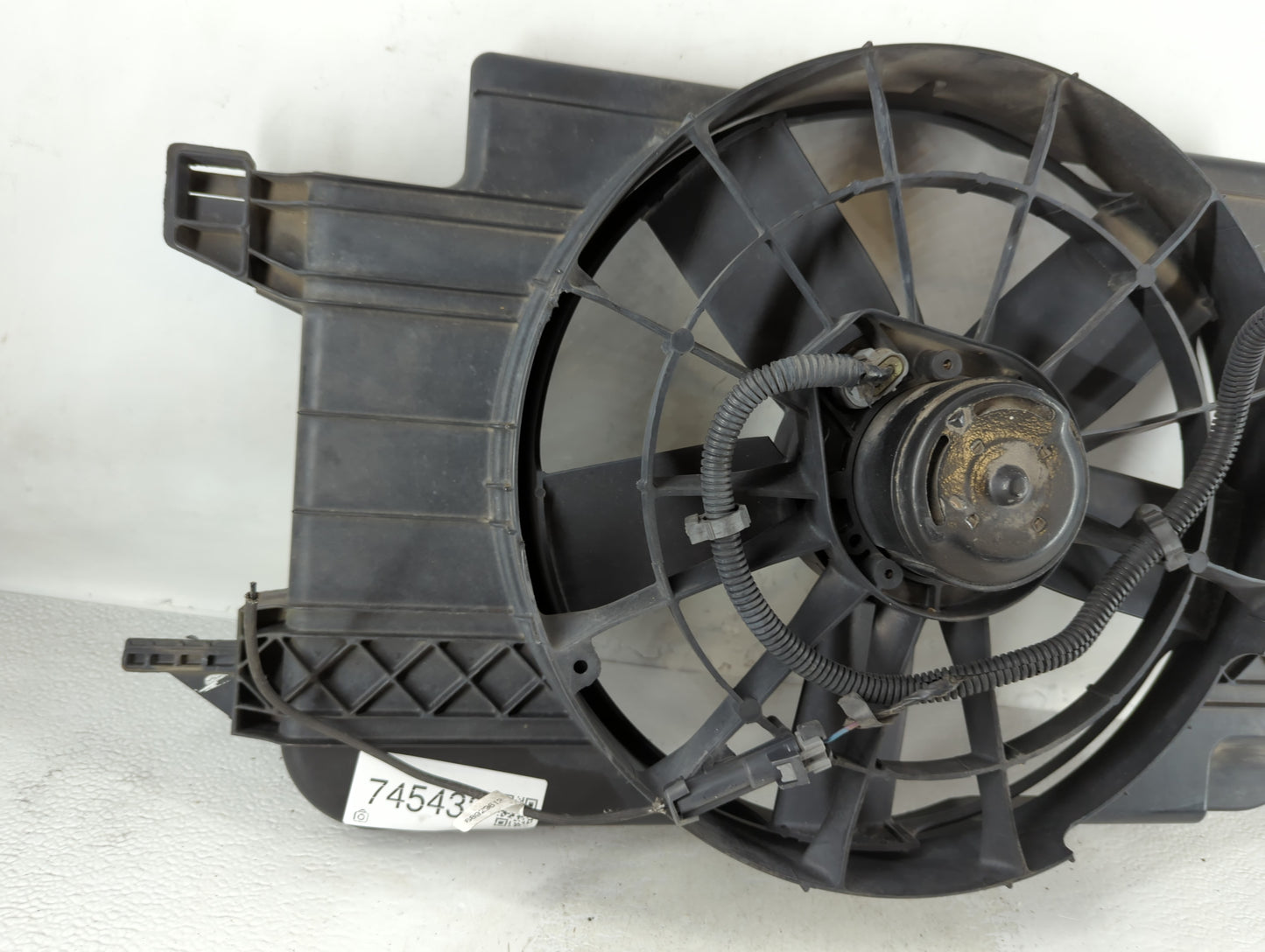 Saturn Sc Left Radiator Fan Motor Assembly - Oemusedautoparts1.com