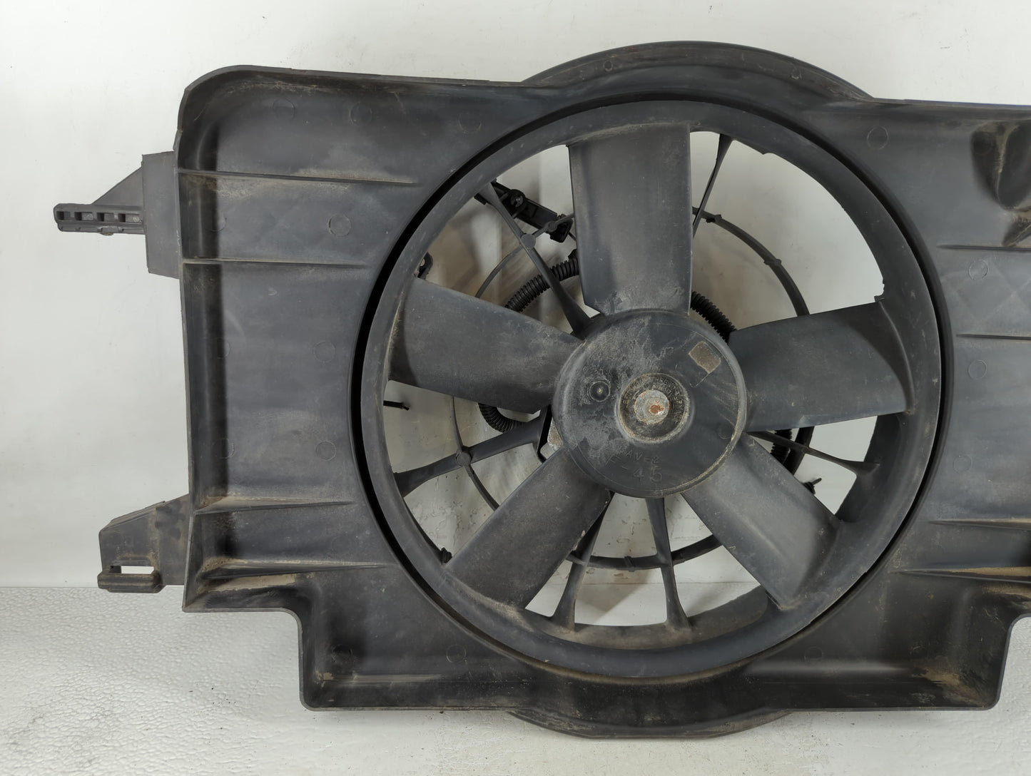 Saturn Sc Left Radiator Fan Motor Assembly - Oemusedautoparts1.com