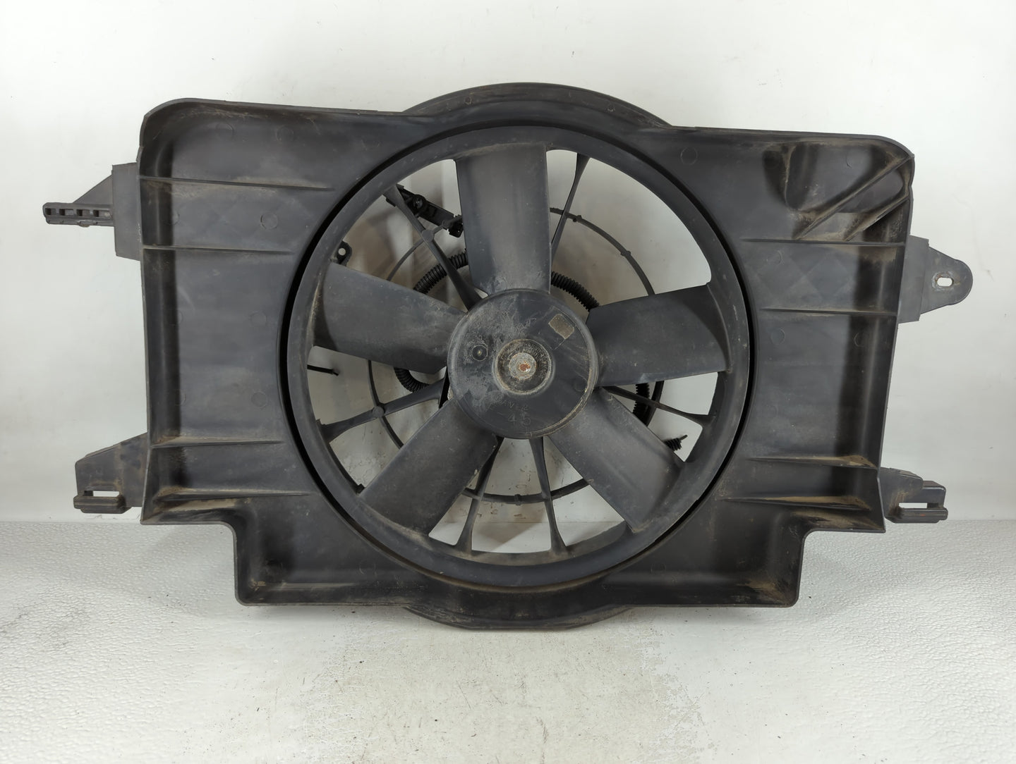 Saturn Sc Left Radiator Fan Motor Assembly - Oemusedautoparts1.com