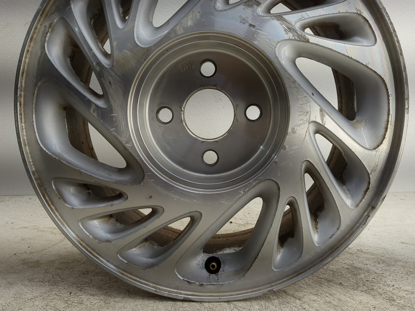 1998-1999 Saturn Sc1 Oem Wheel Rim - Oemusedautoparts1.com