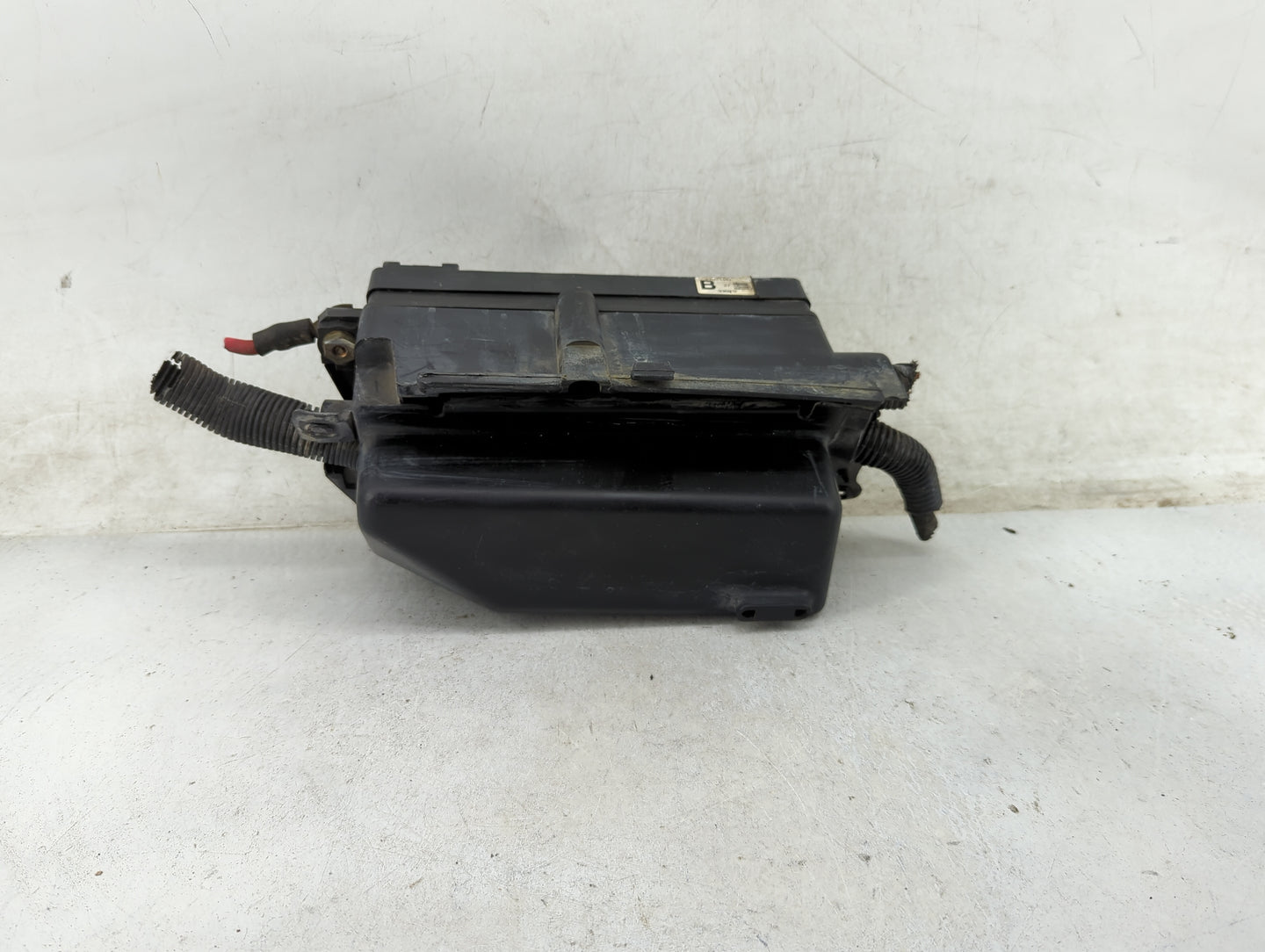 1999 Saturn Sl Fusebox Fuse Box Panel Relay Module P/N:21023487 3368-2 Fits Fits 1997 1998 2000 2001 2002 2003 2004 OEM Used