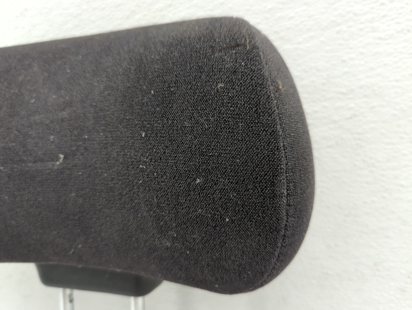2000-2002 Saturn Sl Headrest Head Rest Front Driver Passenger Seat Fits Fits 2000 2001 2002 OEM Used Auto Parts - Oemusedaut