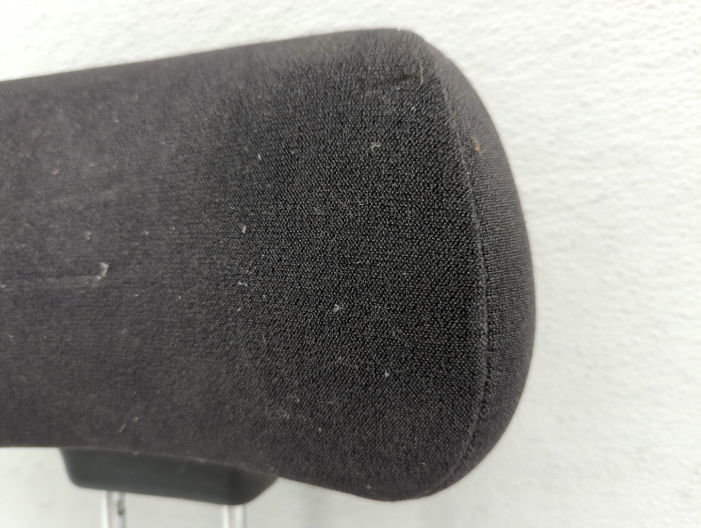 2000-2002 Saturn Sl Headrest Head Rest Front Driver Passenger Seat Fits Fits 2000 2001 2002 OEM Used Auto Parts - Oemusedaut