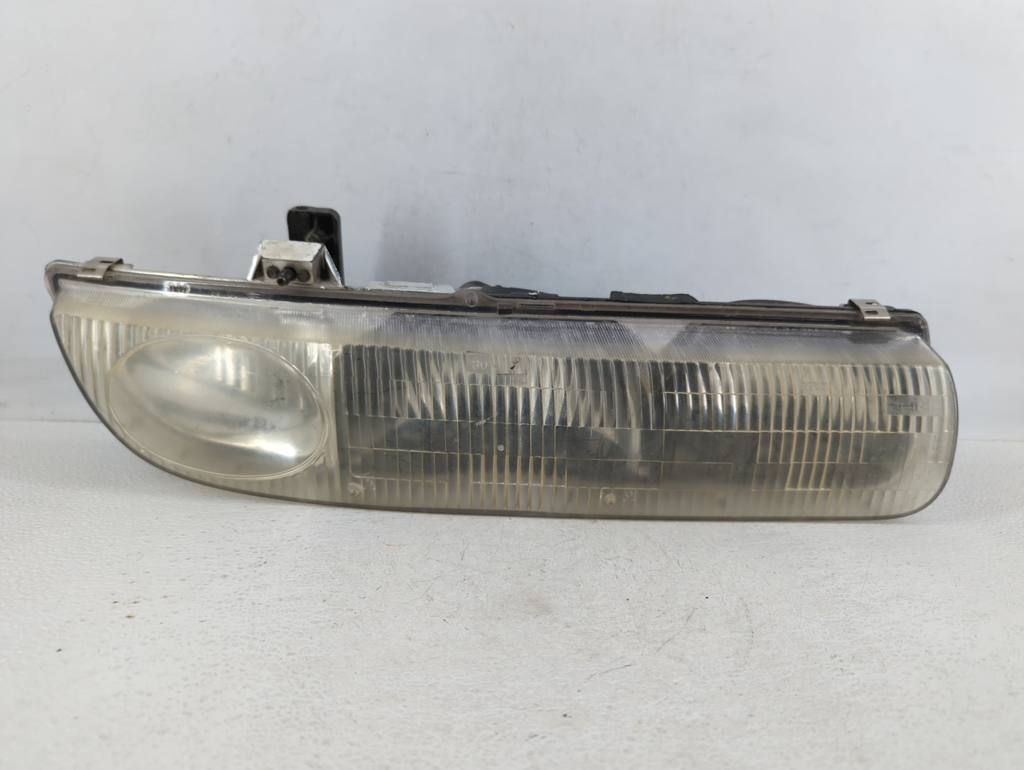 1996-1999 Saturn Sl Driver Left Oem Head Light Headlight Lamp 596156 - Oemusedautoparts1.com