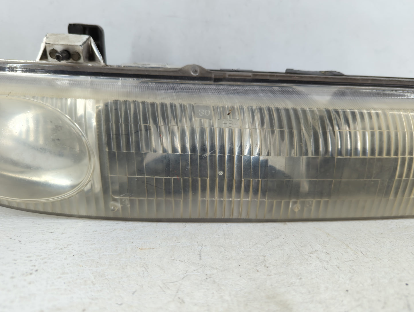 1996-1999 Saturn Sl Driver Left Oem Head Light Headlight Lamp 596156 - Oemusedautoparts1.com
