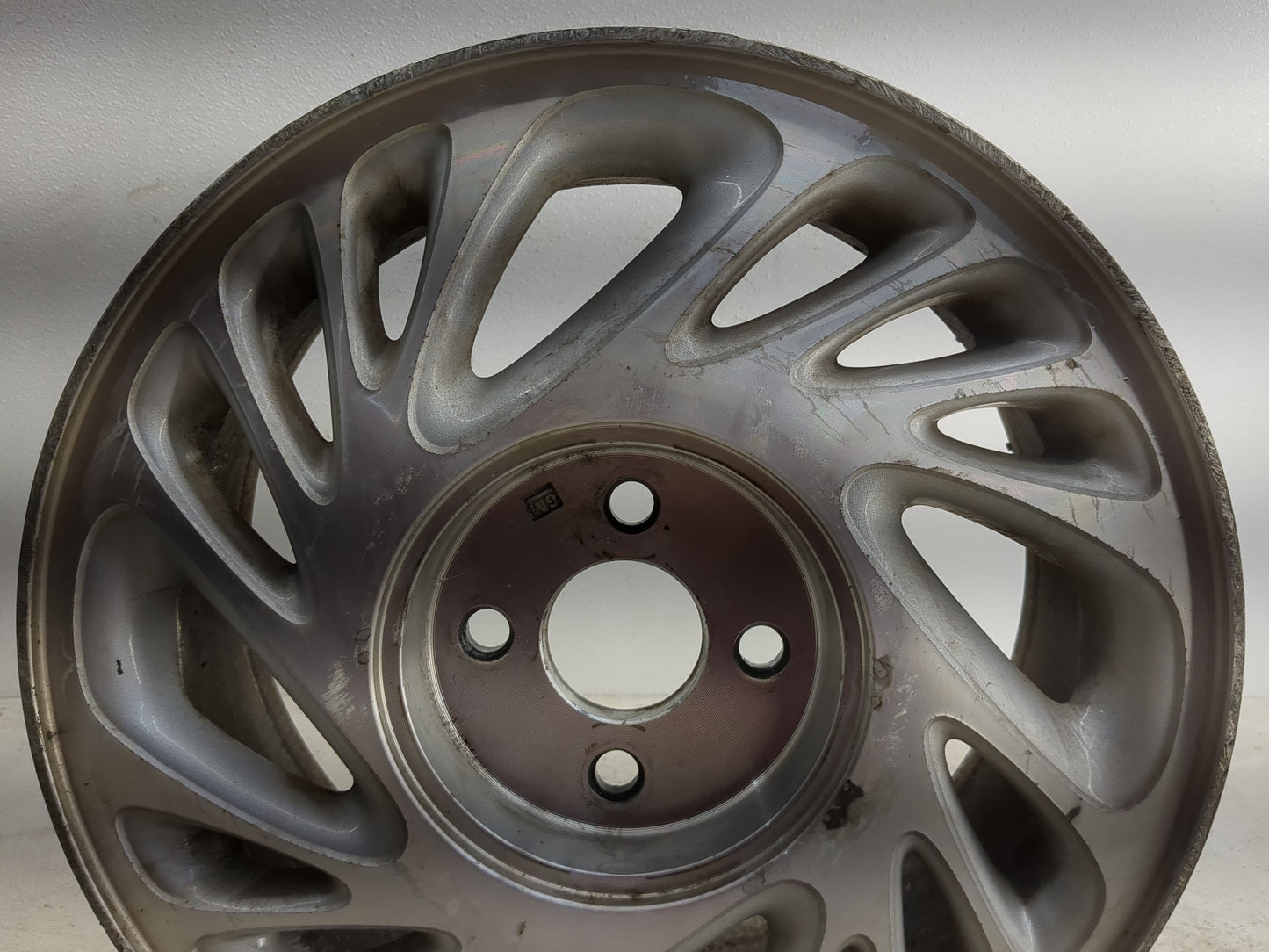 1998-1999 Saturn Sl2 Oem Wheel Rim - Oemusedautoparts1.com