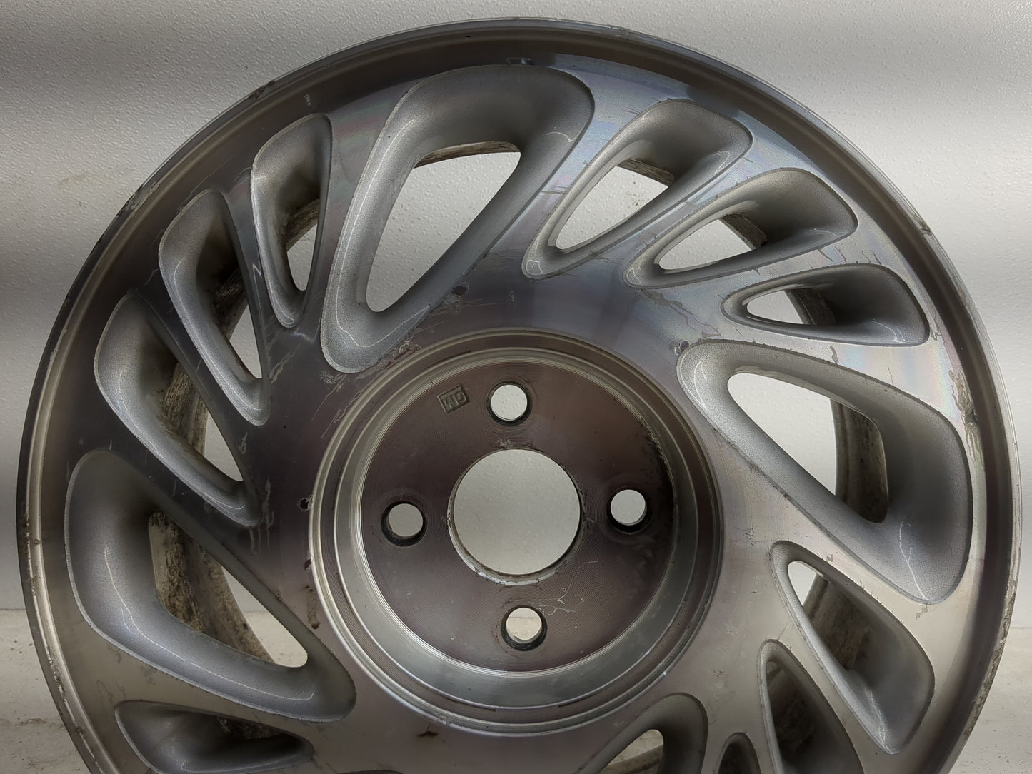 1998-1999 Saturn Sl2 Oem Wheel Rim - Oemusedautoparts1.com