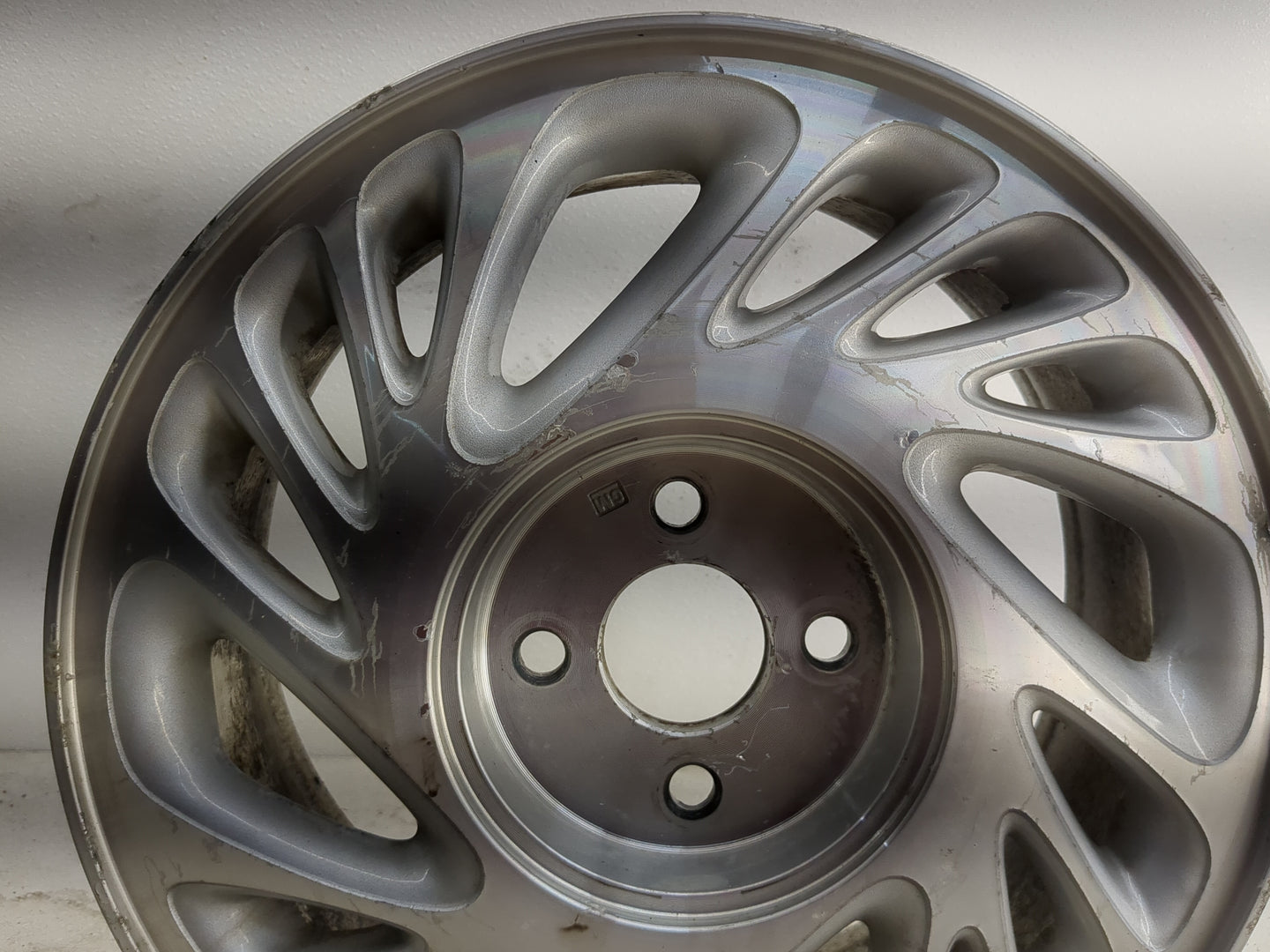 1998-1999 Saturn Sl2 Oem Wheel Rim - Oemusedautoparts1.com