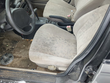 1999 Saturn Sl2 Driver Front Seat Oem - Oemusedautoparts1.com