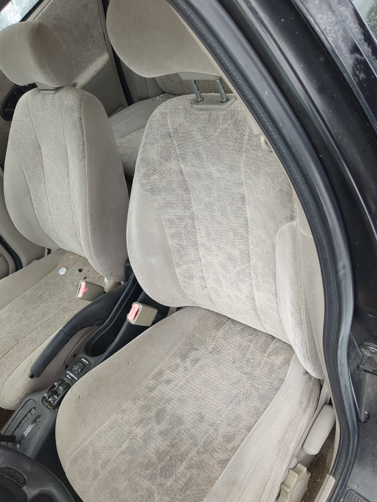 1999 Saturn Sl2 Driver Front Seat Oem - Oemusedautoparts1.com