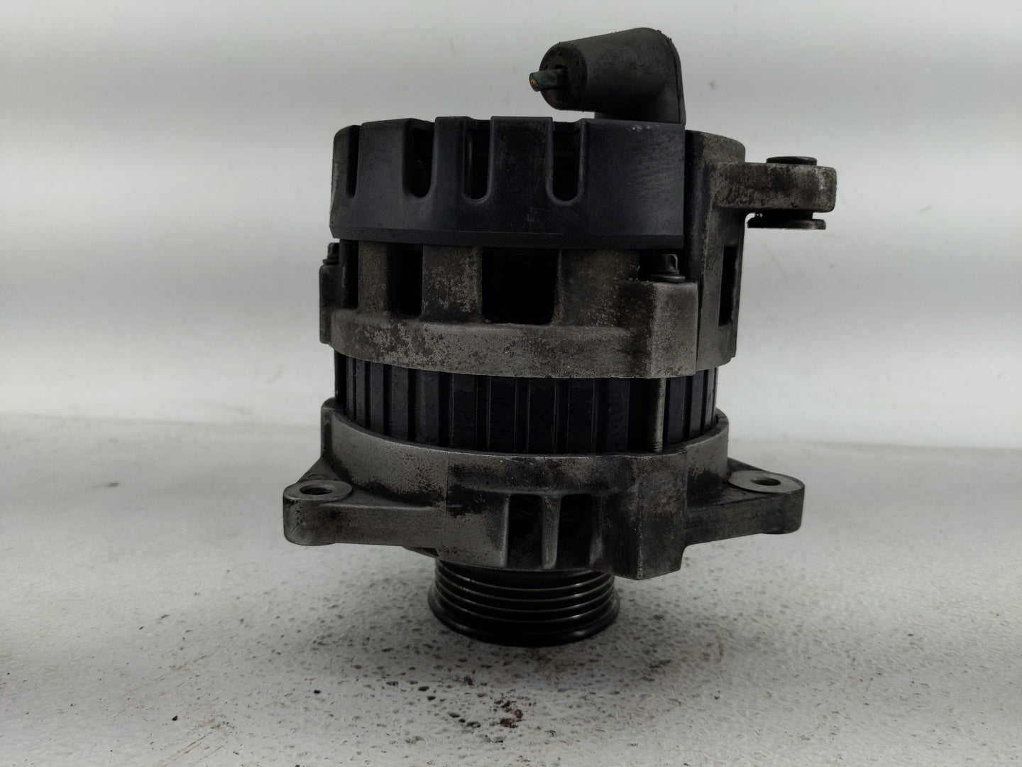 1998-2002 Saturn Sl2 Alternator Replacement Generator Charging Assembly Engine OEM Fits Fits 1998 1999 2000 2001 2002 OEM Us