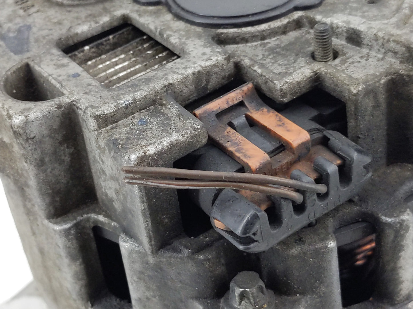 1998-2002 Saturn Sl2 Alternator Replacement Generator Charging Assembly Engine OEM Fits Fits 1998 1999 2000 2001 2002 OEM Us