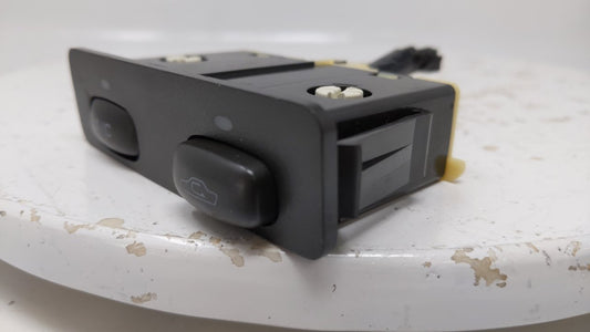 1996-1999 Saturn Sw1 Climate Control Module Temperature AC/Heater Replacement P/N:21021824 Fits Fits 1996 1997 1998 1999 OEM Used Auto Parts