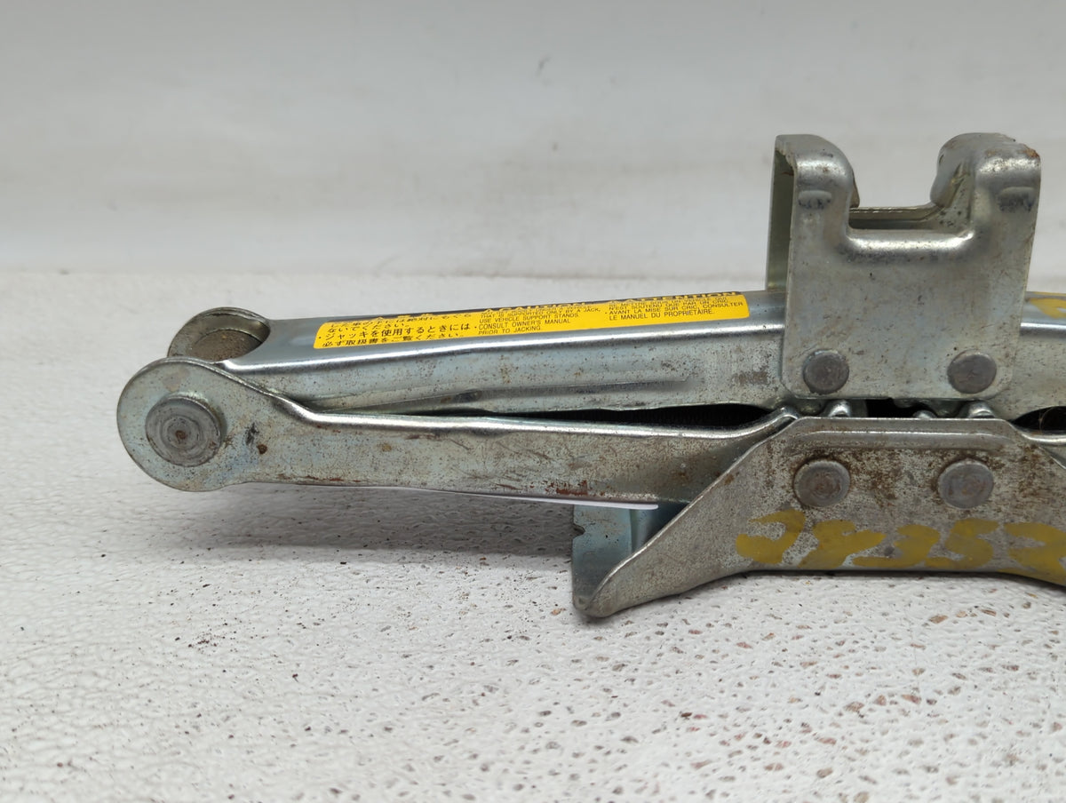 1999 Scion Xb Spare Scissor Car Jack - Oemusedautoparts1.com