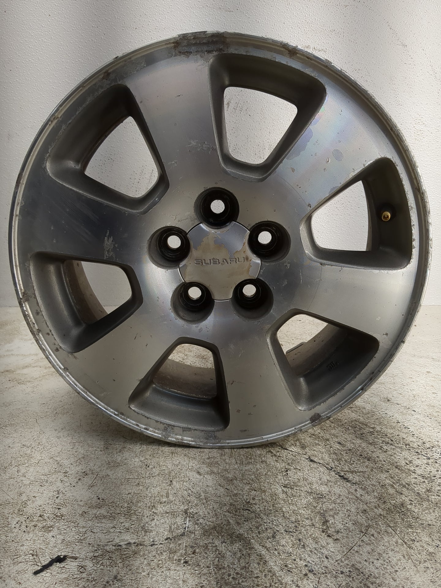 1998-2000 Subaru Forester Oem Wheel Rim - Oemusedautoparts1.com