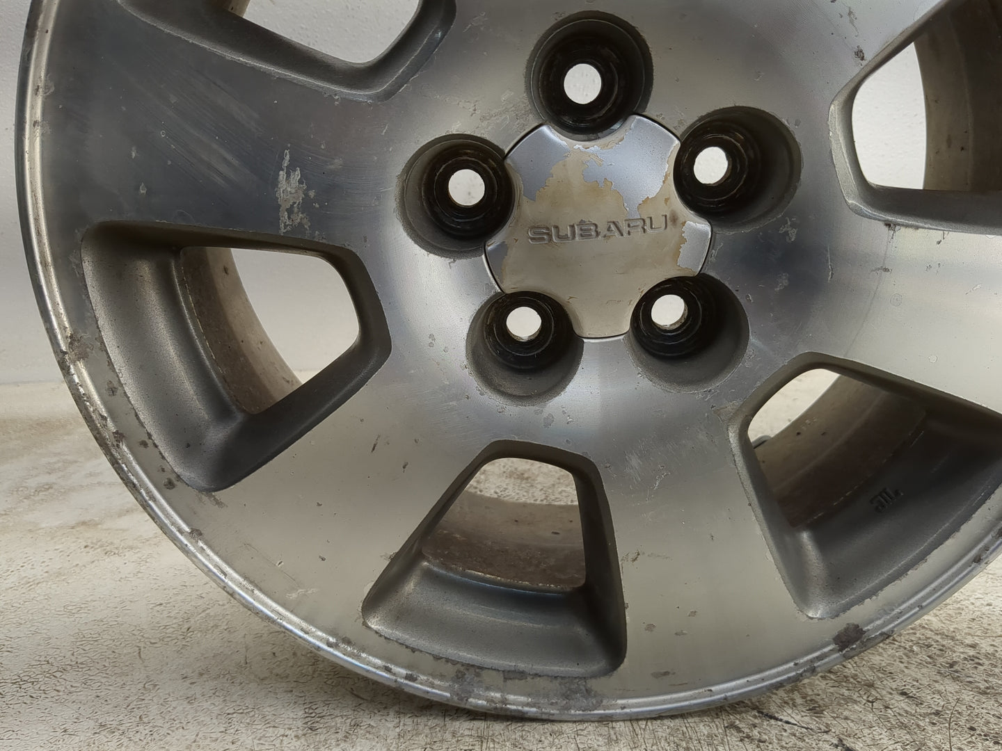 1998-2000 Subaru Forester Oem Wheel Rim 1181000 - Oemusedautoparts1.com