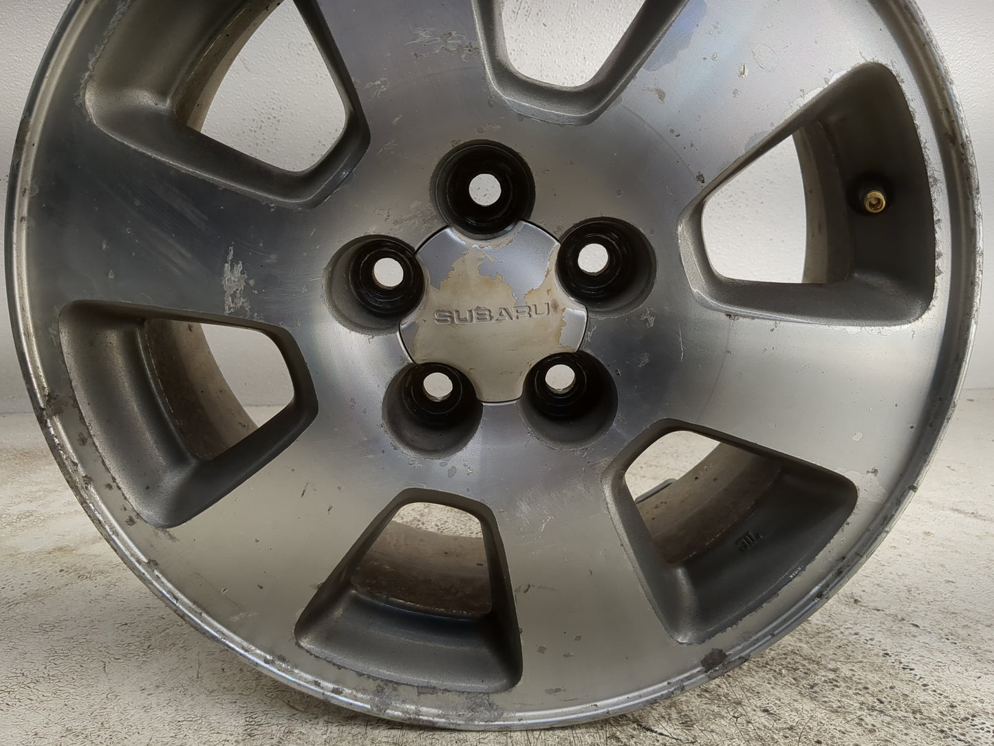 1998-2000 Subaru Forester Oem Wheel Rim 1181000 - Oemusedautoparts1.com