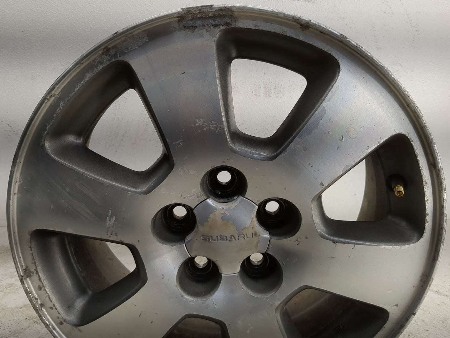 1998-2000 Subaru Forester Oem Wheel Rim 1181000 - Oemusedautoparts1.com