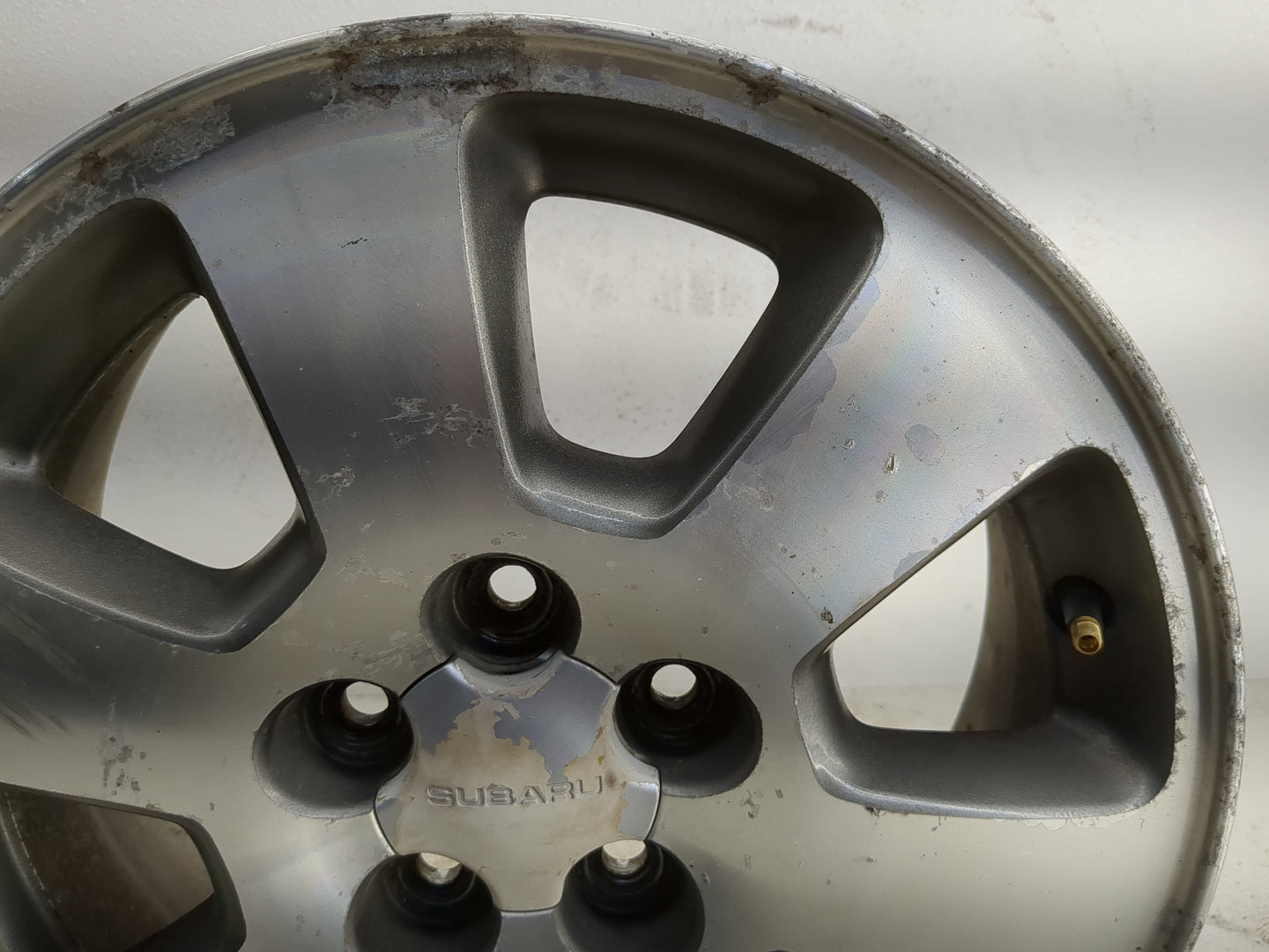 1998-2000 Subaru Forester Oem Wheel Rim 1181000 - Oemusedautoparts1.com