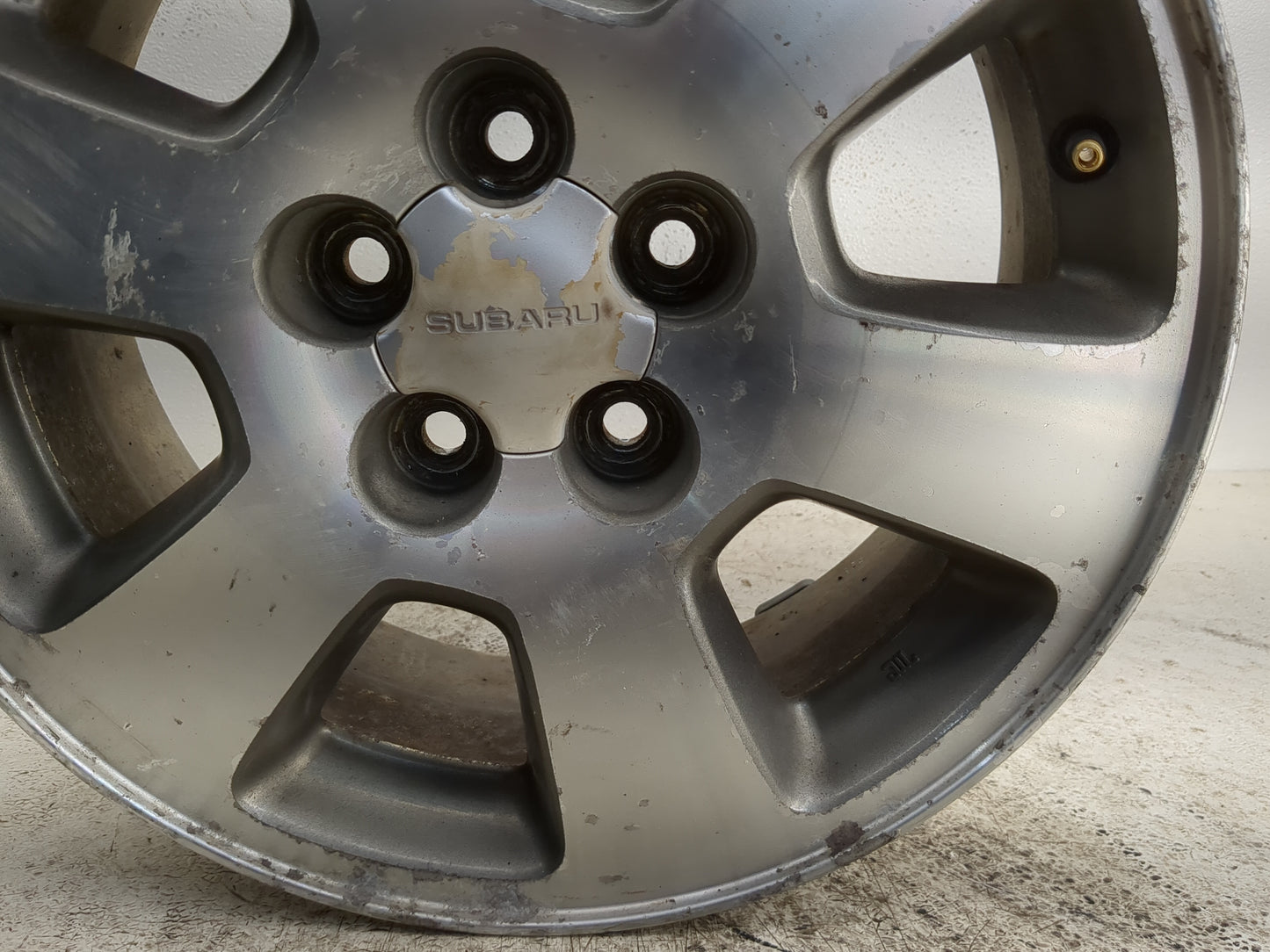 1998-2000 Subaru Forester Oem Wheel Rim 1181000 - Oemusedautoparts1.com