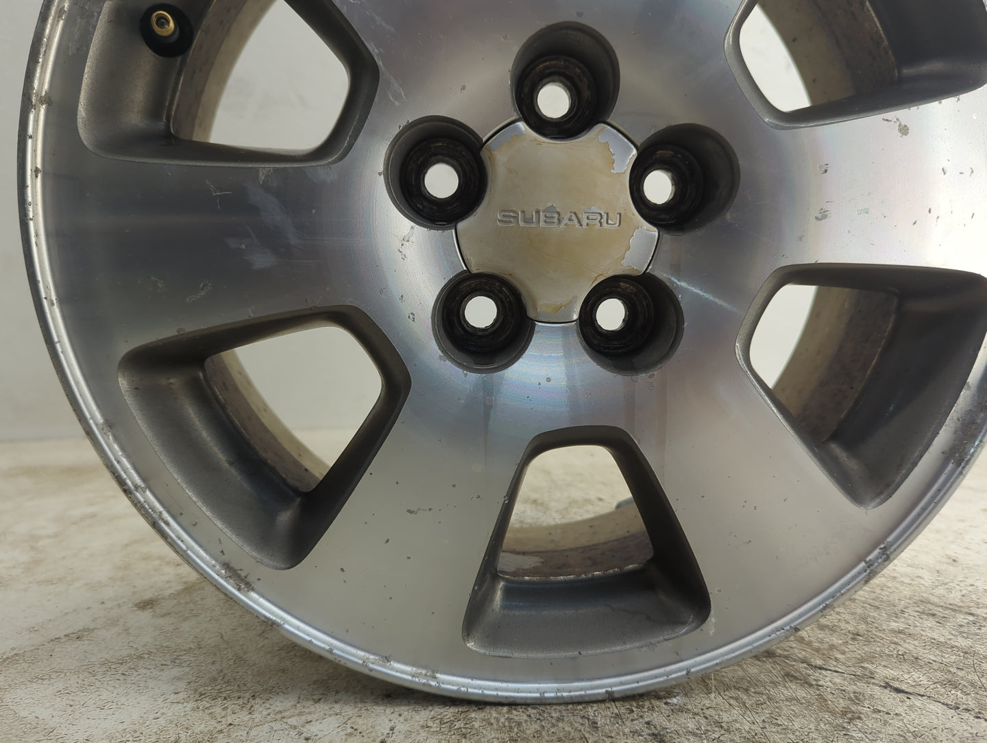 1998-2000 Subaru Forester Oem Wheel Rim 1181003 - Oemusedautoparts1.com