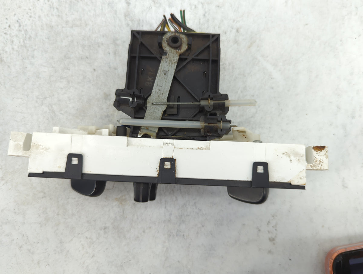 1998-2000 Subaru Forester Climate Control Module Temperature AC/Heater Replacement Fits Fits 1998 1999 2000 2001 OEM Used Au