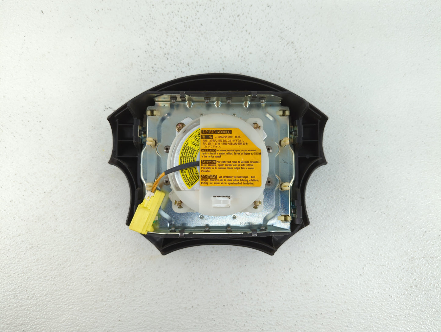 1999-2001 Subaru Forester Air Bag Driver Left Steering Wheel Mounted Fits Fits 1999 2000 2001 OEM Used Auto Parts - Oemuseda