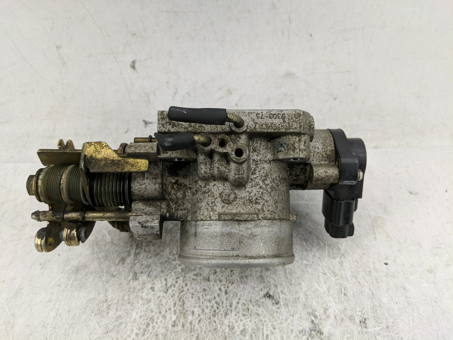 1997-1999 Subaru Legacy Throttle Body Fits Fits 1997 1998 1999 OEM Used Auto Parts - Oemusedautoparts1.com