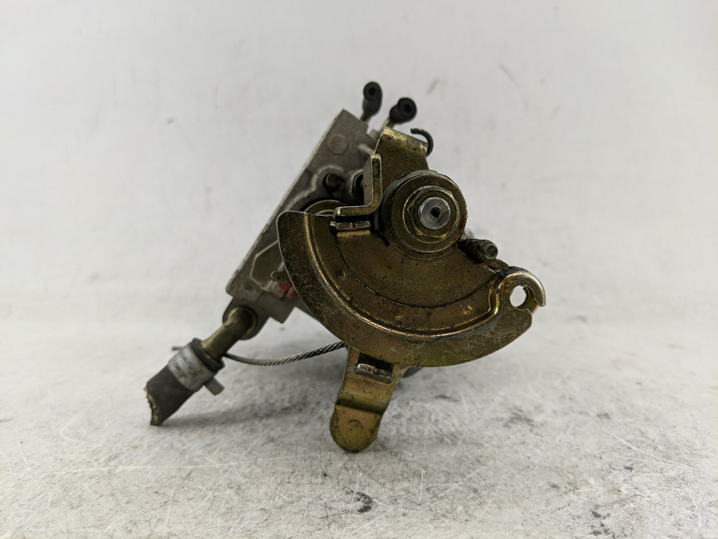 1997-1999 Subaru Legacy Throttle Body Fits Fits 1997 1998 1999 OEM Used Auto Parts - Oemusedautoparts1.com