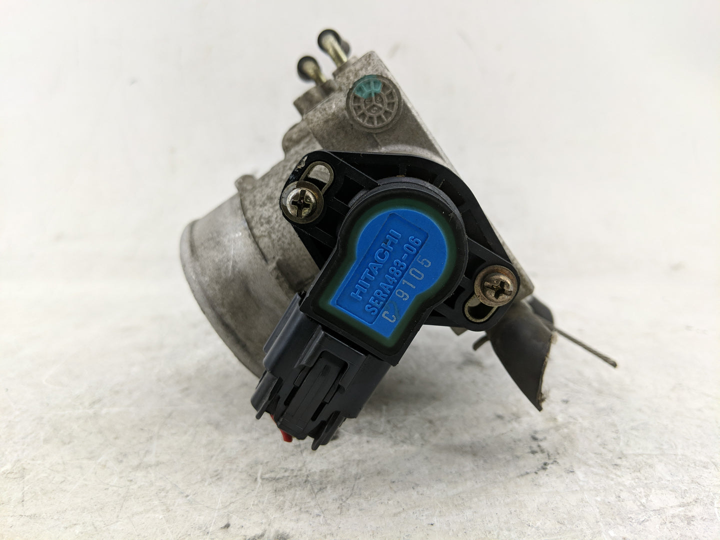 1997-1999 Subaru Legacy Throttle Body Fits Fits 1997 1998 1999 OEM Used Auto Parts - Oemusedautoparts1.com