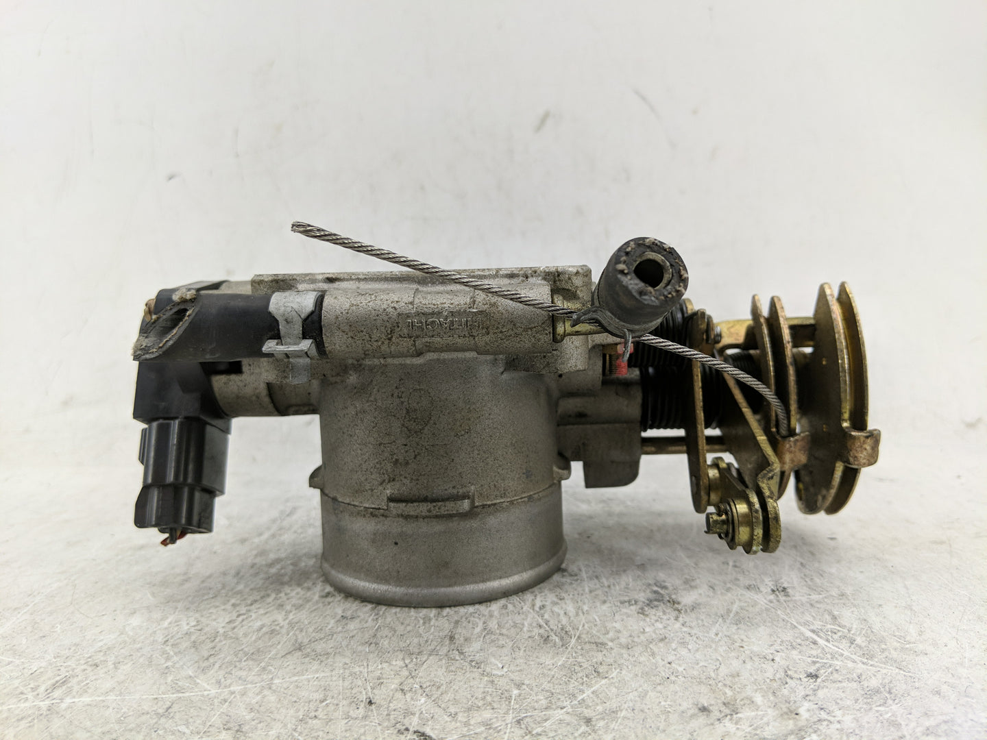 1997-1999 Subaru Legacy Throttle Body Fits Fits 1997 1998 1999 OEM Used Auto Parts - Oemusedautoparts1.com