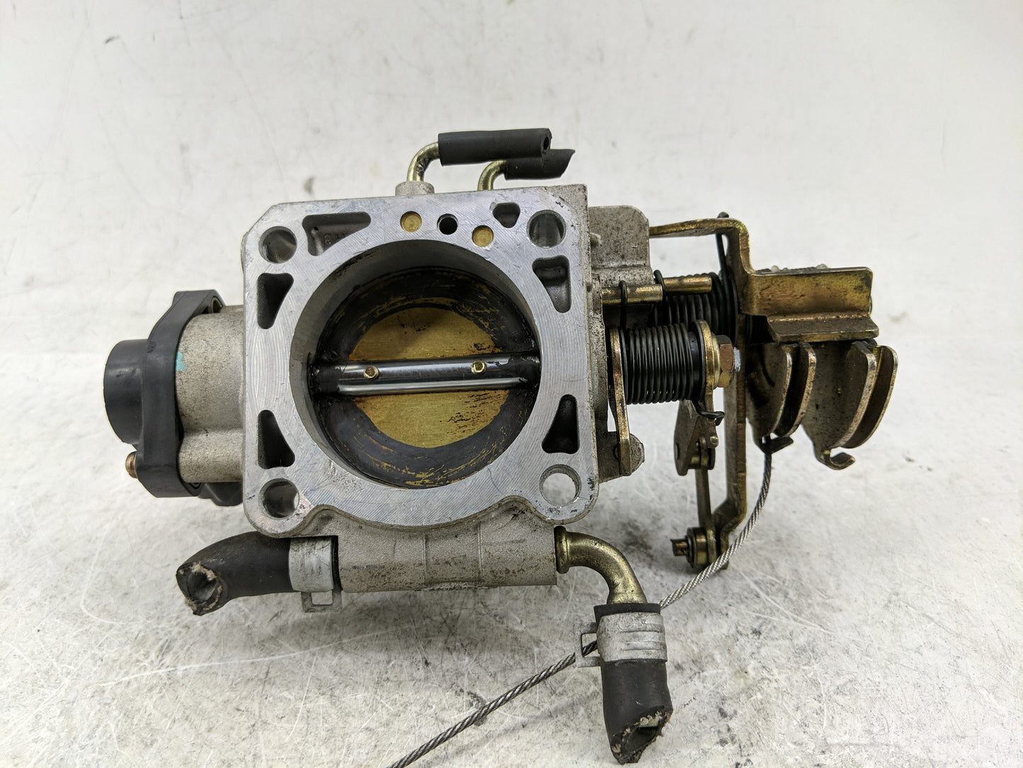 1997-1999 Subaru Legacy Throttle Body Fits Fits 1997 1998 1999 OEM Used Auto Parts - Oemusedautoparts1.com