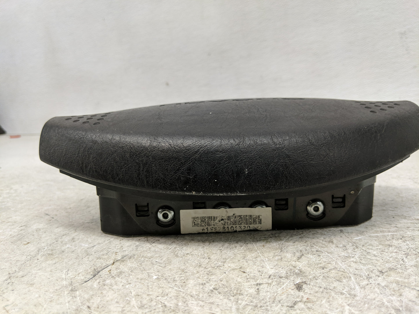 1998-1999 Subaru Legacy Air Bag Driver Left Steering Wheel Mounted Fits Fits 1998 1999 OEM Used Auto Parts - Oemusedautopart