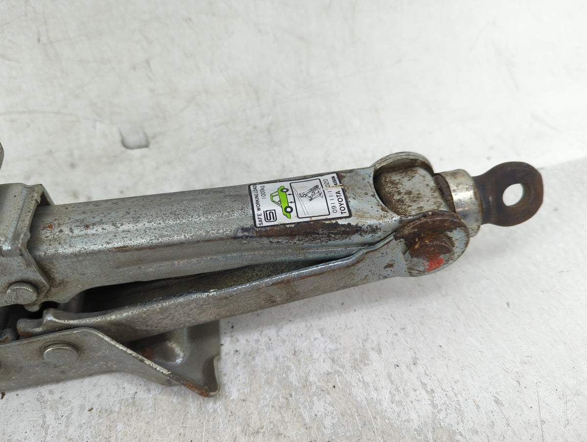 1999 Toyota Avalon Spare Scissor Car Jack - Oemusedautoparts1.com