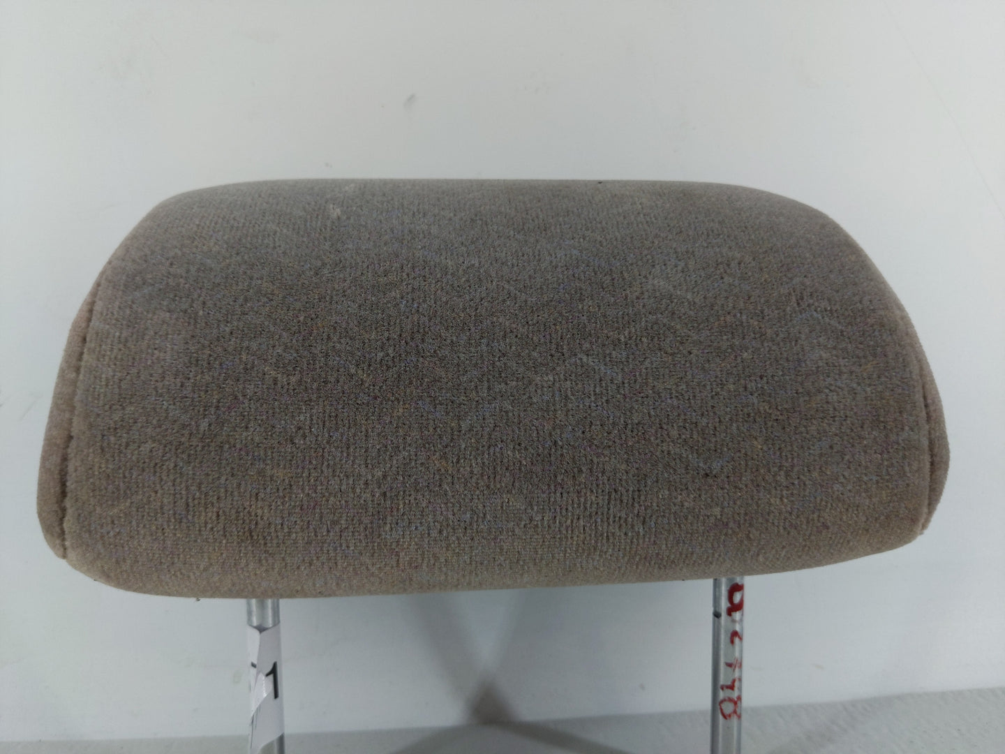 1999 Toyota Camry Headrest Head Rest Rear Center Seat Fits OEM Used Auto Parts - Oemusedautoparts1.com