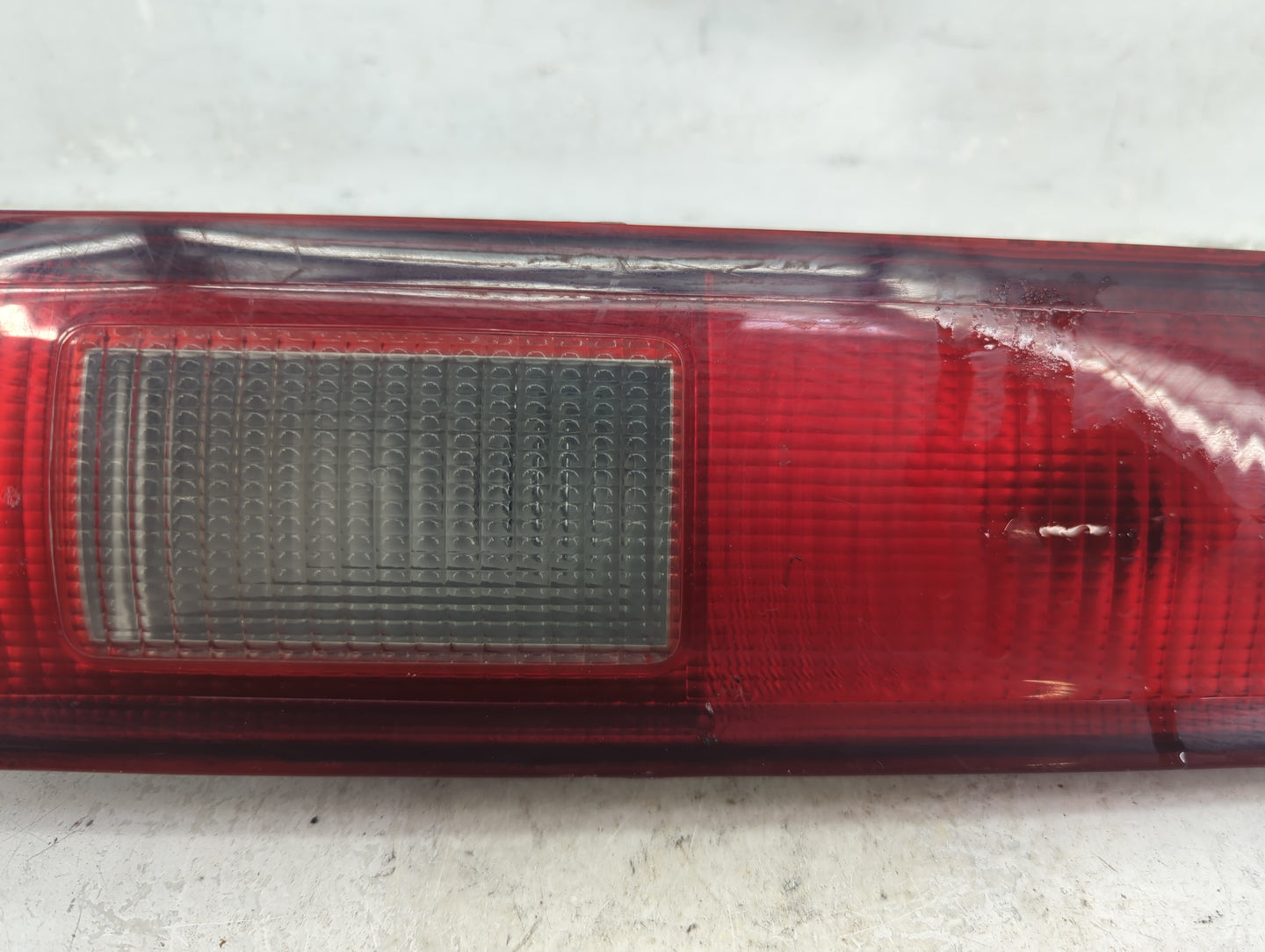 1997-1999 Toyota Camry Tail Light Assembly Driver Left OEM P/N:81680-AA020 Fits Fits 1997 1998 1999 OEM Used Auto Parts - Oe