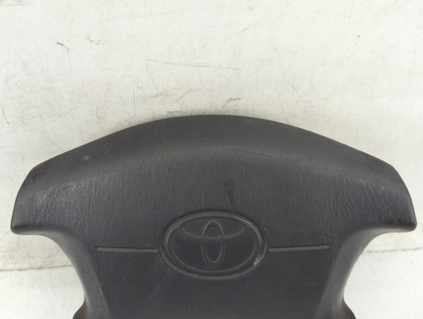 1998-1999 Toyota Camry Air Bag Driver Left Steering Wheel Mounted Fits Fits 1998 1999 OEM Used Auto Parts - Oemusedautoparts