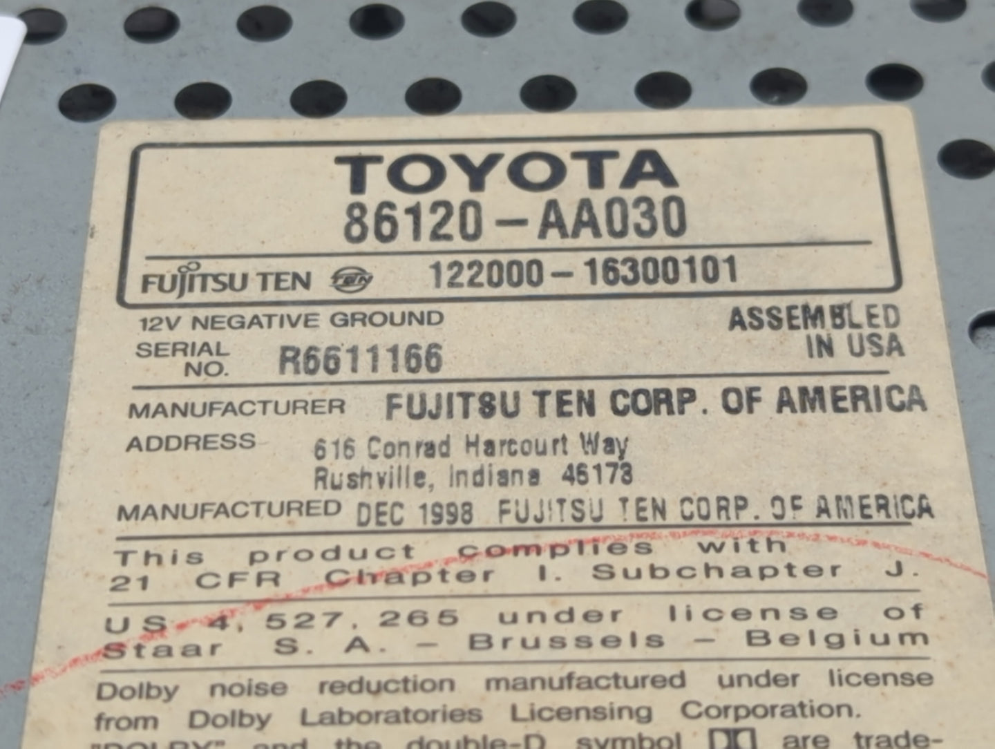 1998-1999 Toyota Camry Radio AM FM Cd Player Receiver Replacement P/N:86120-AA030 Fits Fits 1998 1999 OEM Used Auto Parts - 