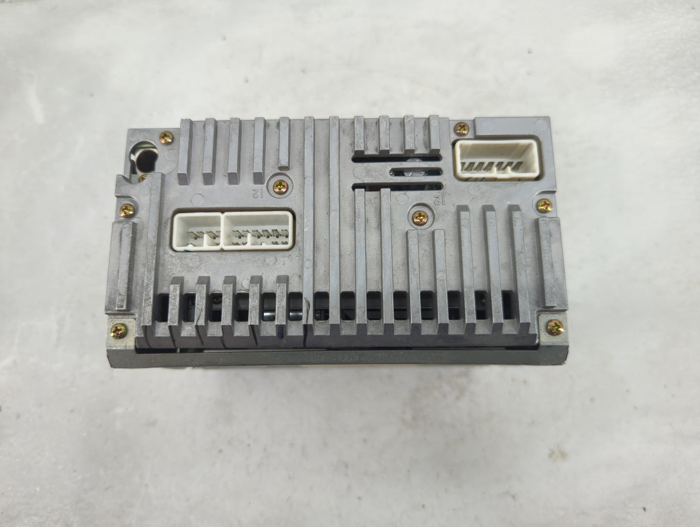 1998-1999 Toyota Camry Radio AM FM Cd Player Receiver Replacement P/N:86120-AA030 Fits Fits 1998 1999 OEM Used Auto Parts - 