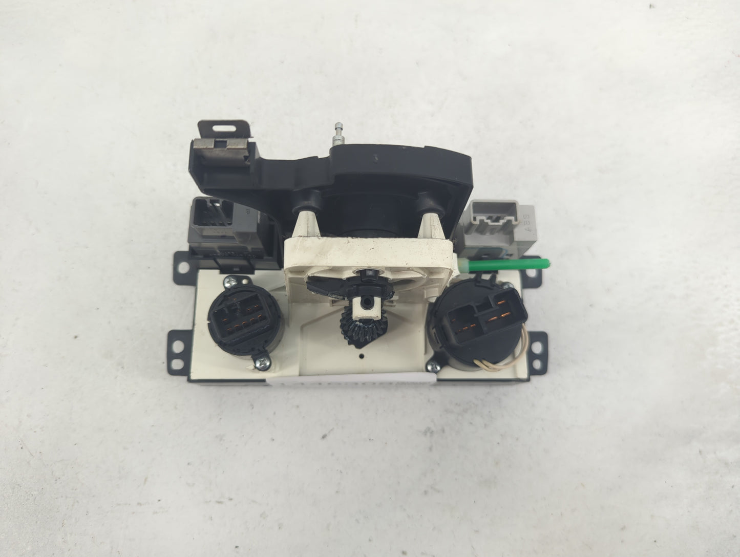 1997-1999 Toyota Camry Climate Control Module Temperature AC/Heater Replacement P/N:158926 Fits OEM Used Auto Parts - Oemuse