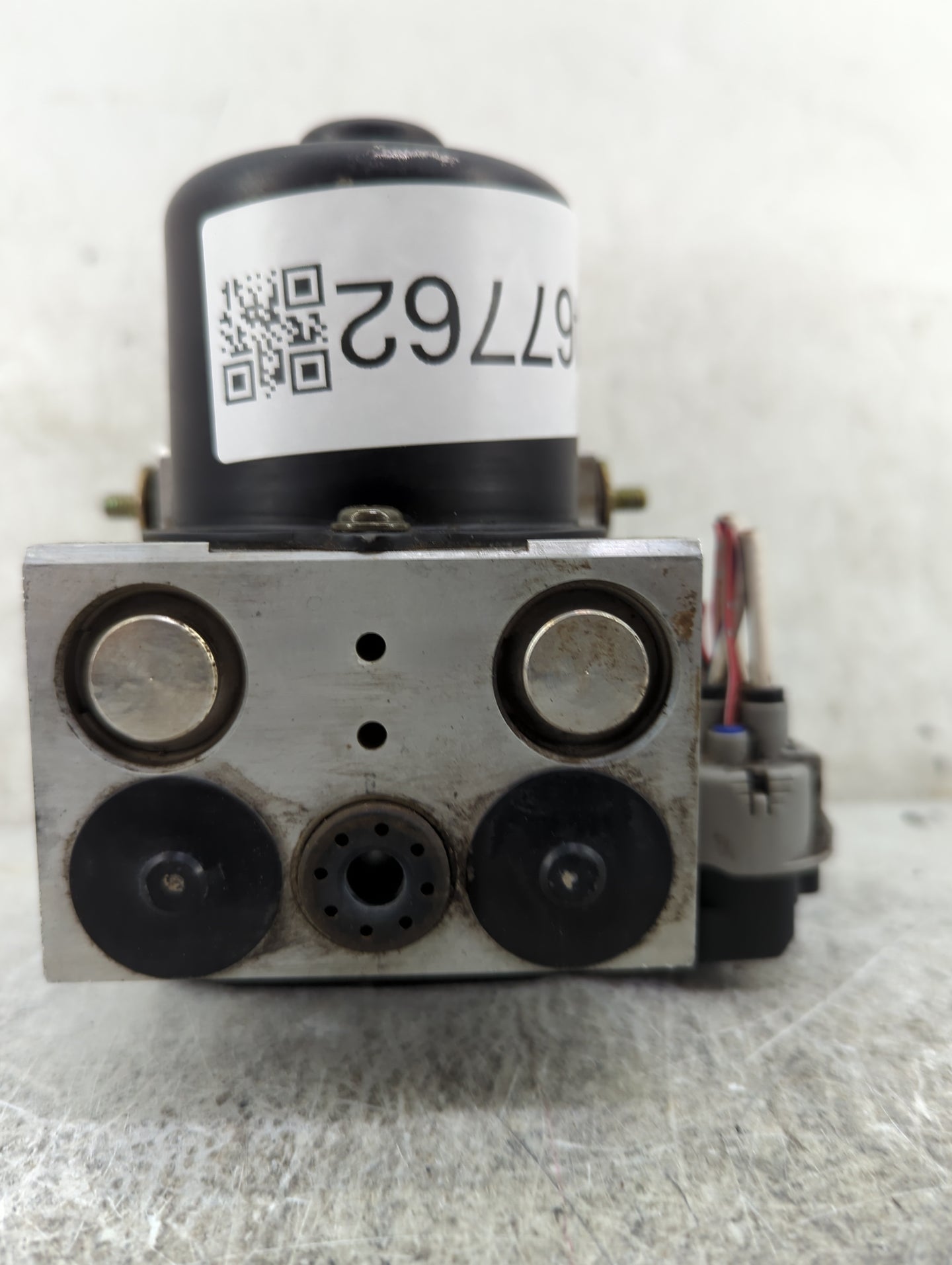 1997-2001 Toyota Camry ABS Pump Control Module Replacement P/N:44510-33070 133000-4030 Fits Fits 1997 1998 1999 2000 2001 OE