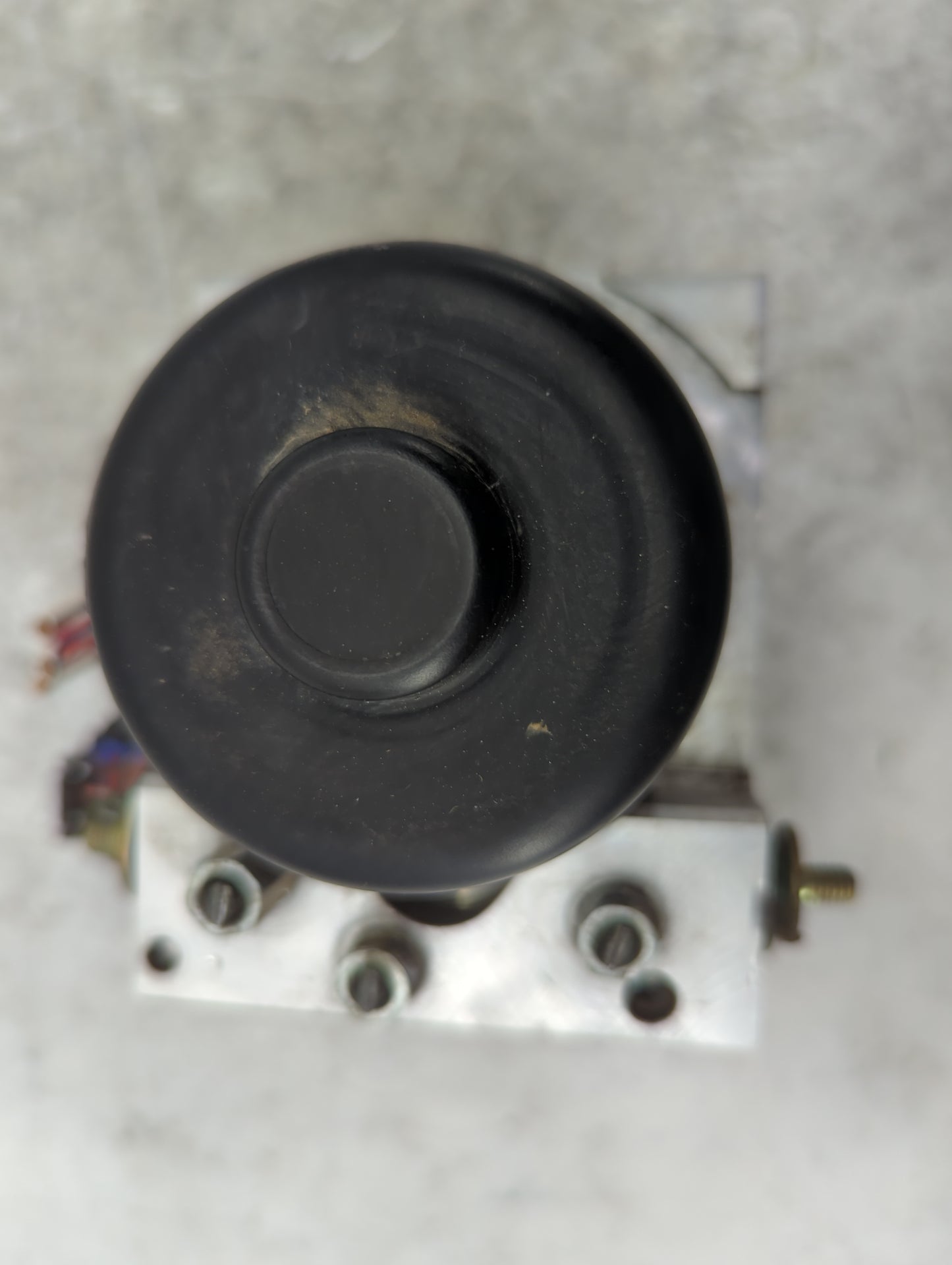 1997-2001 Toyota Camry ABS Pump Control Module Replacement P/N:44510-33070 133000-4030 Fits Fits 1997 1998 1999 2000 2001 OE
