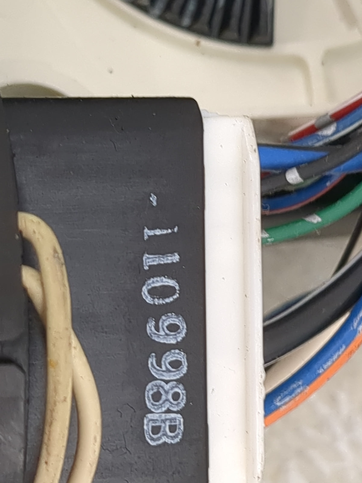1997-1999 Toyota Camry Climate Control Module Temperature AC/Heater Replacement P/N:8896011 Fits OEM Used Auto Parts - Oemus