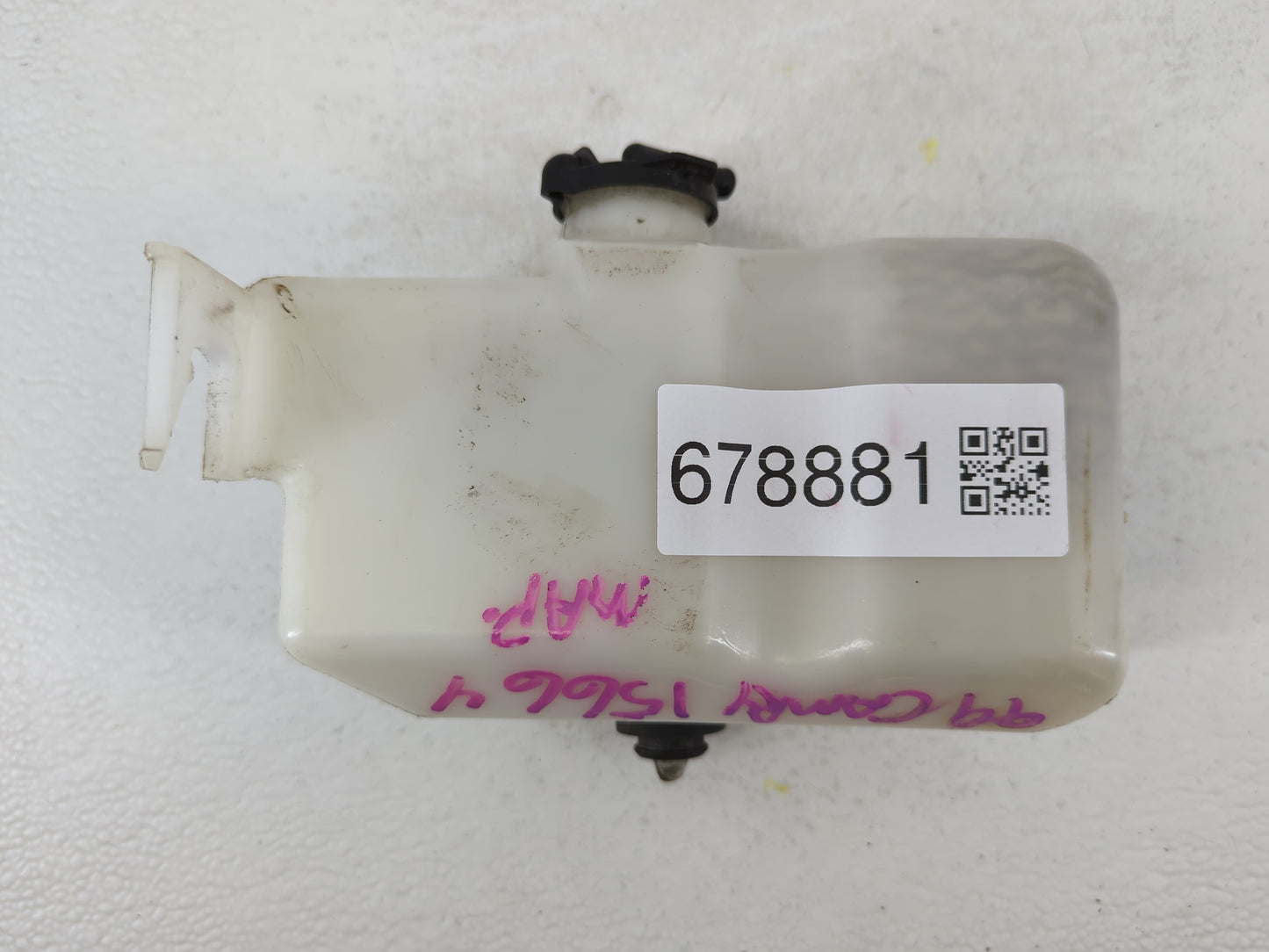 1997-2000 Toyota Camry Radiator Coolant Overflow Expansion Tank Bottle 678881 - Oemusedautoparts1.com