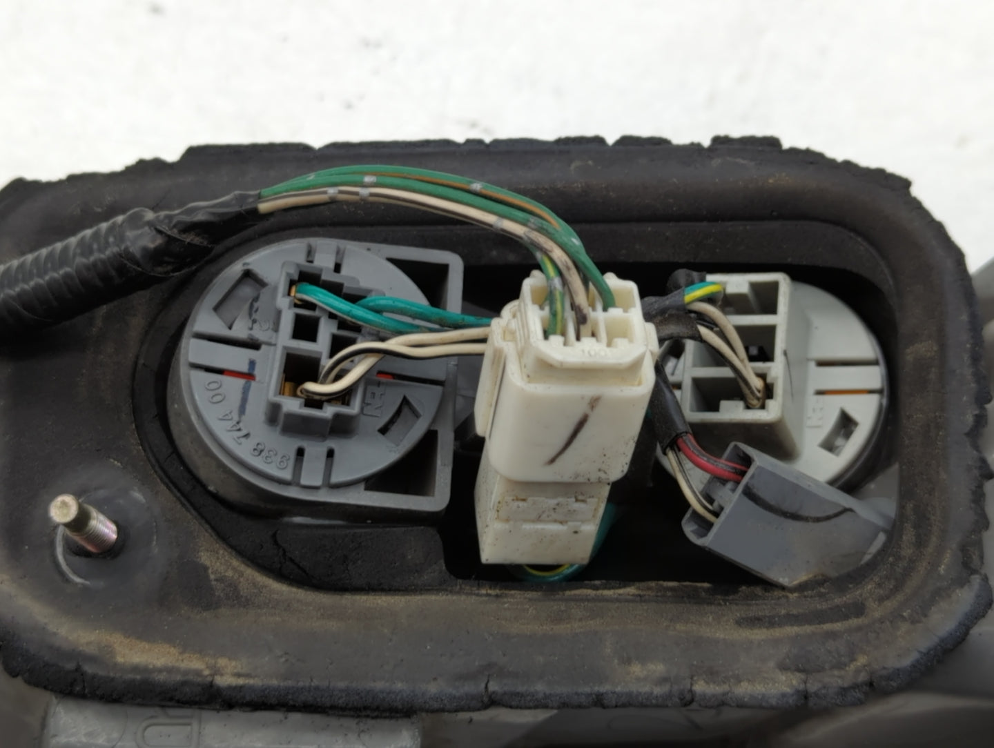 1997-1999 Toyota Camry Tail Light Assembly Passenger Right OEM Fits Fits 1997 1998 1999 OEM Used Auto Parts - Oemusedautopar