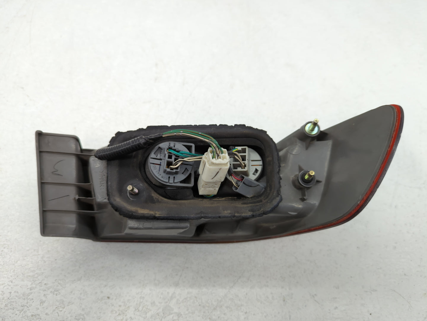 1997-1999 Toyota Camry Tail Light Assembly Passenger Right OEM Fits Fits 1997 1998 1999 OEM Used Auto Parts - Oemusedautopar