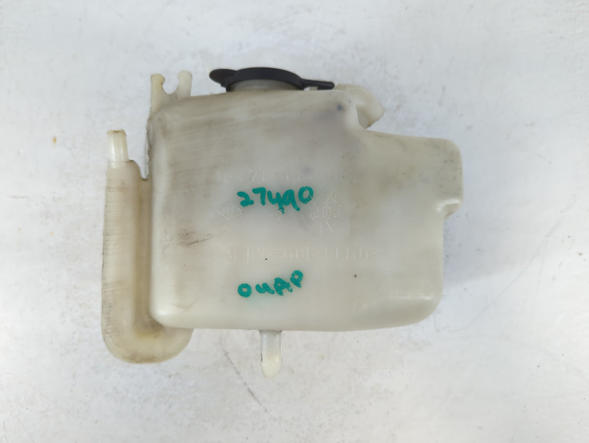 1997-2000 Toyota Camry Radiator Coolant Overflow Expansion Tank Bottle 924588 - Oemusedautoparts1.com