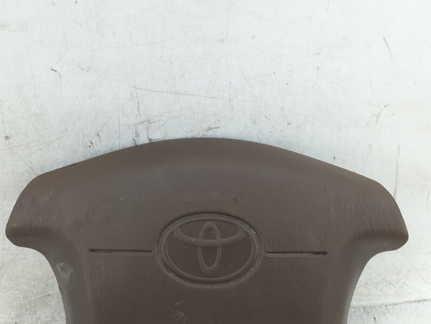 1999-2003 Toyota Sienna Air Bag Driver Left Steering Wheel Mounted - Oemusedautoparts1.com
